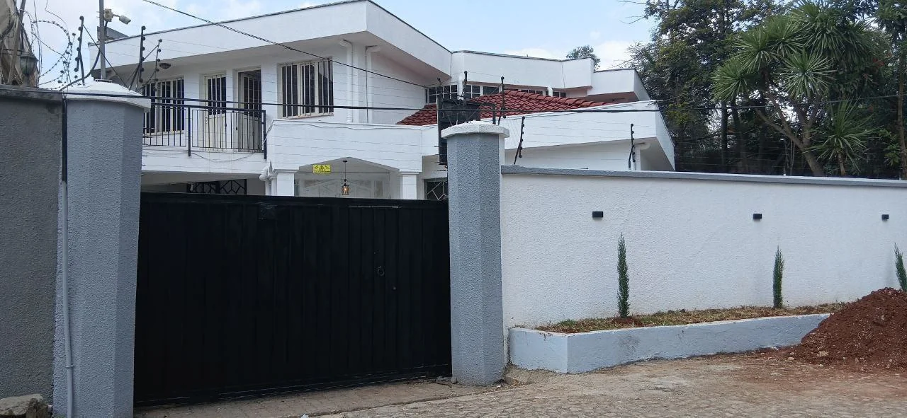 370 ካሬ የሚሸጥ G+1 ቤት በቶቶት አካባቢ