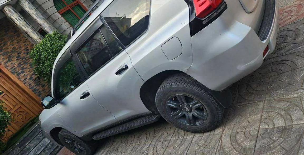 2019 Model-Toyota Land Cruiser Prado