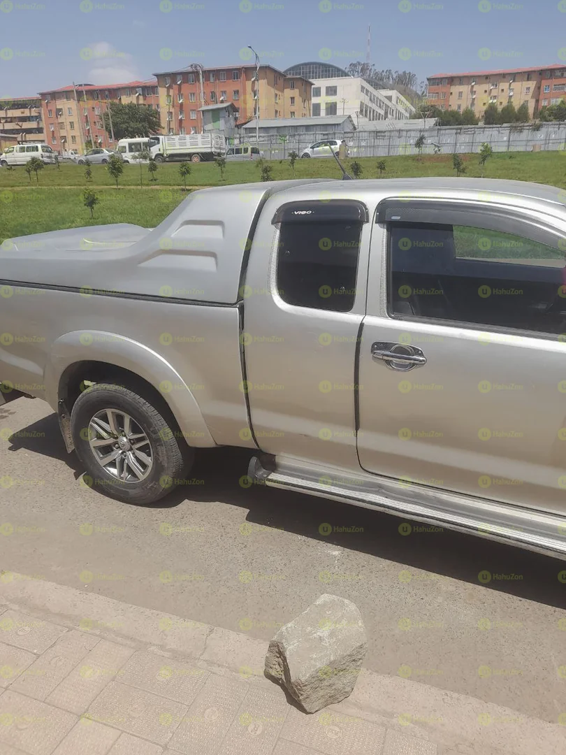 2012 Model-Toyota Hilux Kin Cap