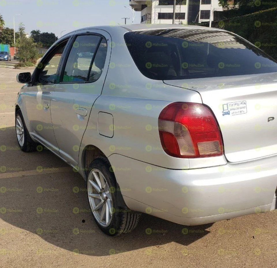 2001 Model-Toyota Platz