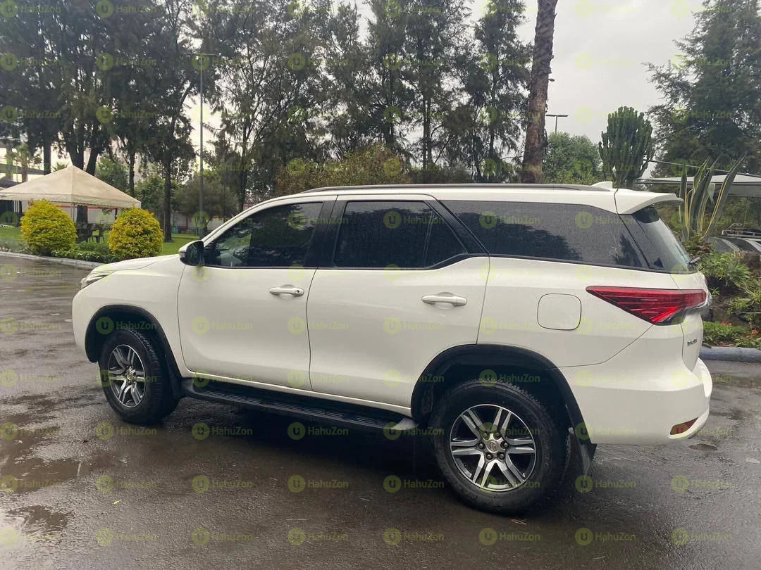 2019 Model-Toyota Fortuner
