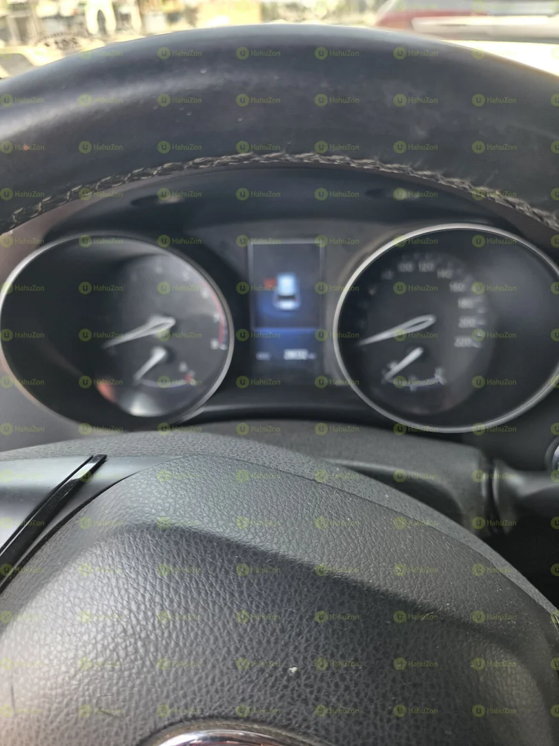 2017 Model-Toyota Ch-R