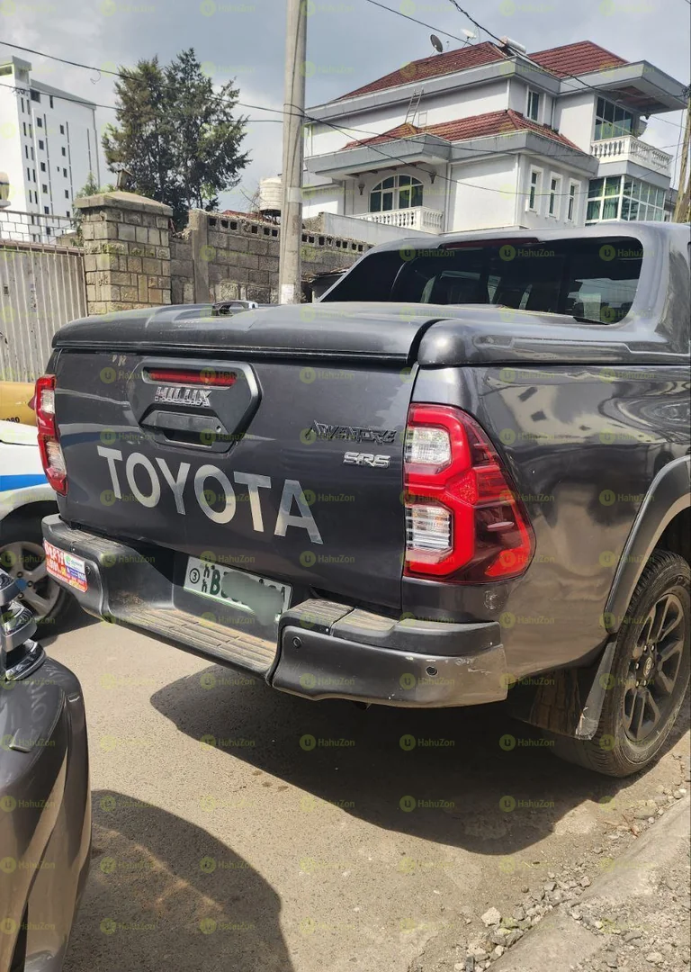 2021 Model-Hilux Adventure