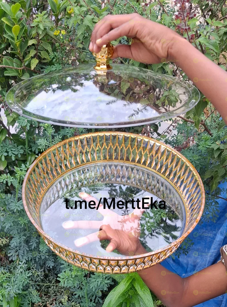 Enjera and Bread Box