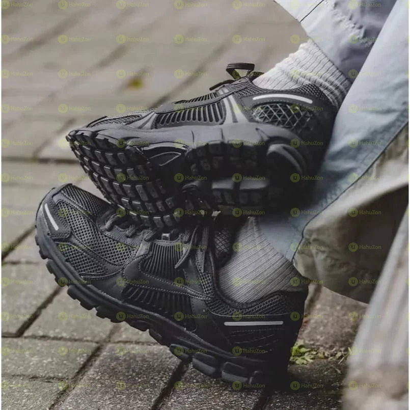 Nike Zoom Vomero 5 Men's Shoes