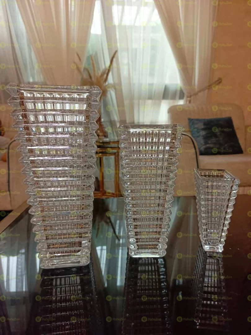 ባለ 3 የአበባ ባዝ