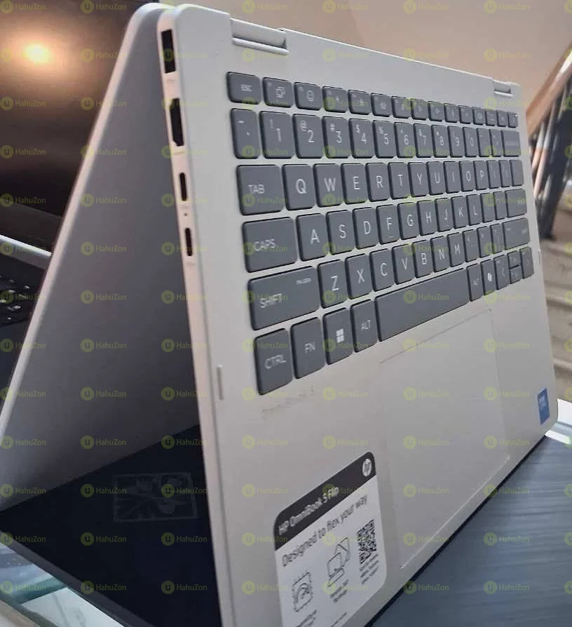 HP OmniBook 5 Flip Core 7 15th Generation Laptop