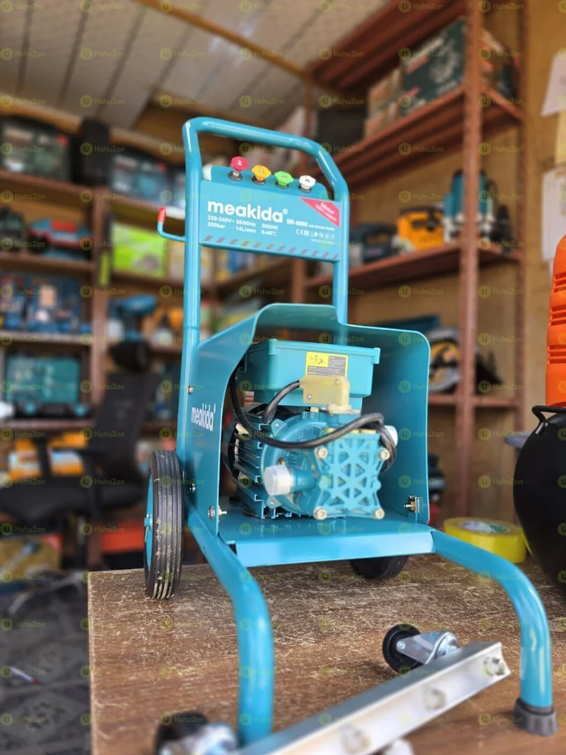 High Pressure Washer With Under Car Sprayer