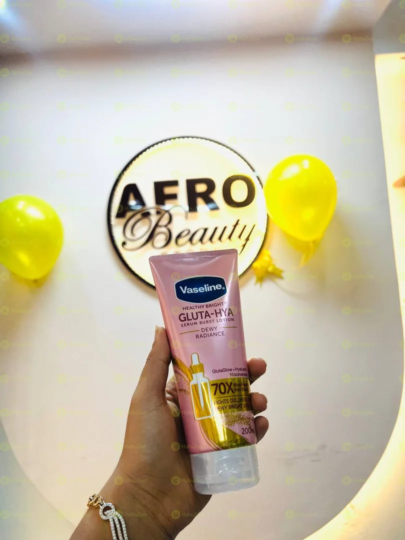 Vasline Healthy Bright Gluta -Hya Body Lotion