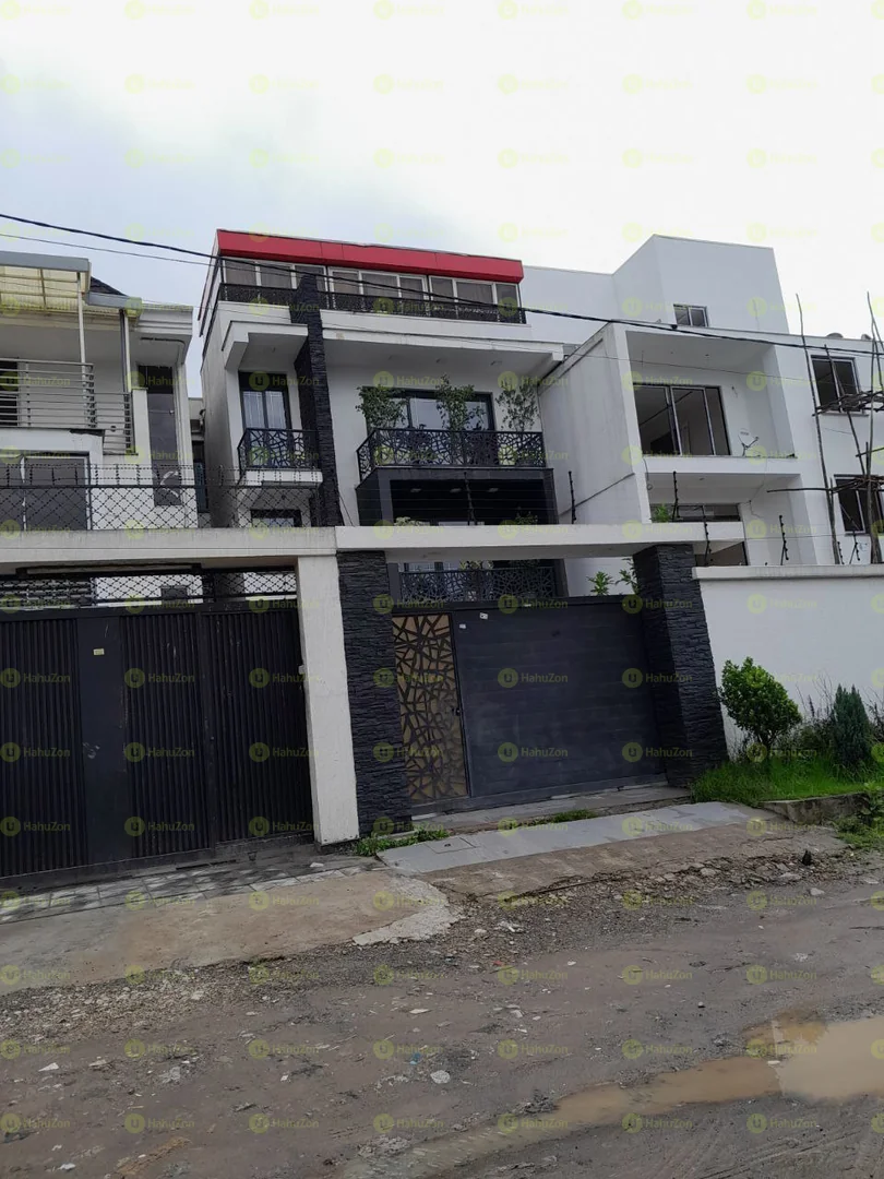 220 ካሬ የሚሸጥ G+3 ቤት በፊጋ