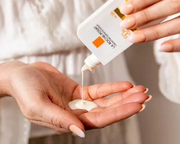 La Roche Posay Anthelios Invisible Fluid Facial Sunscreen Spf 50+