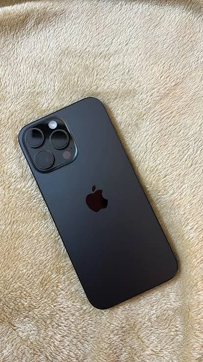 Iphone 16proMax Black Titanium