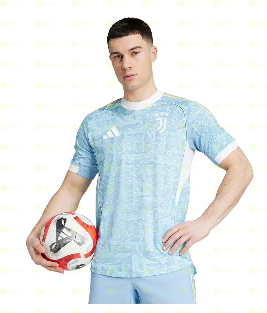 Juventus Home And Away Jersey Available