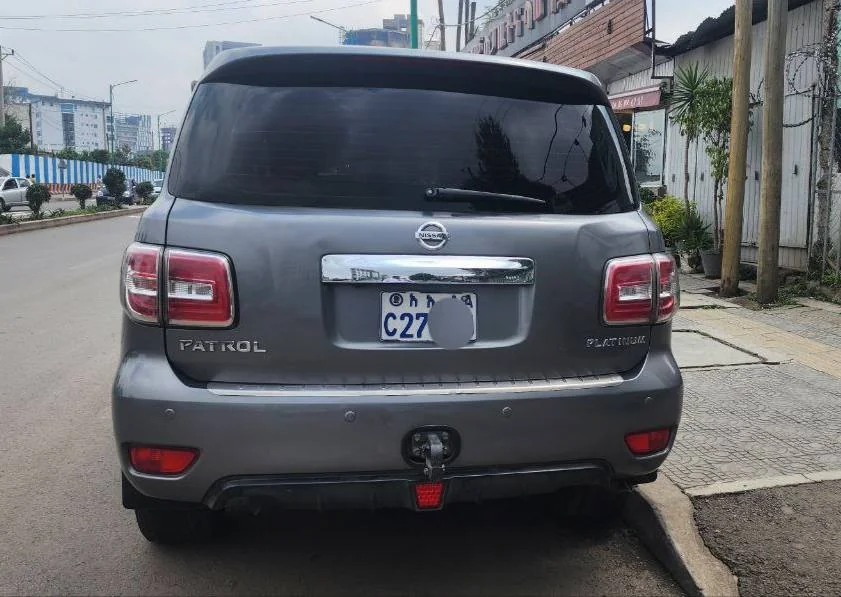2017 Model-Nissan Patrol Platinum