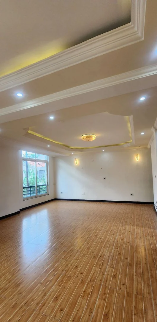 105 ካሬ የሚሸጥ G+2 ቤት በአያት ኮፓዉድ