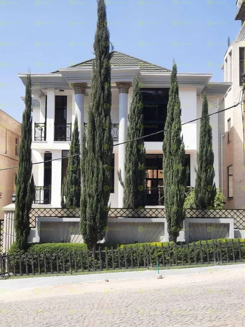 250ካሬ የሚሸጥ ዘመናዊ G+2 ቤት በፊጋ