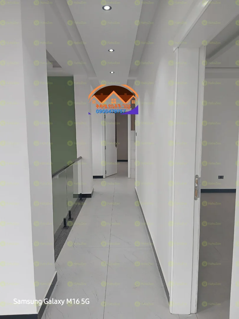 170 ካሬ የሚሸጥ G+2 ቤት በጉርድ ሾላ