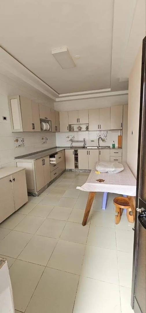 250 ካሬ የሚሸጥ G+2 በሰሚት