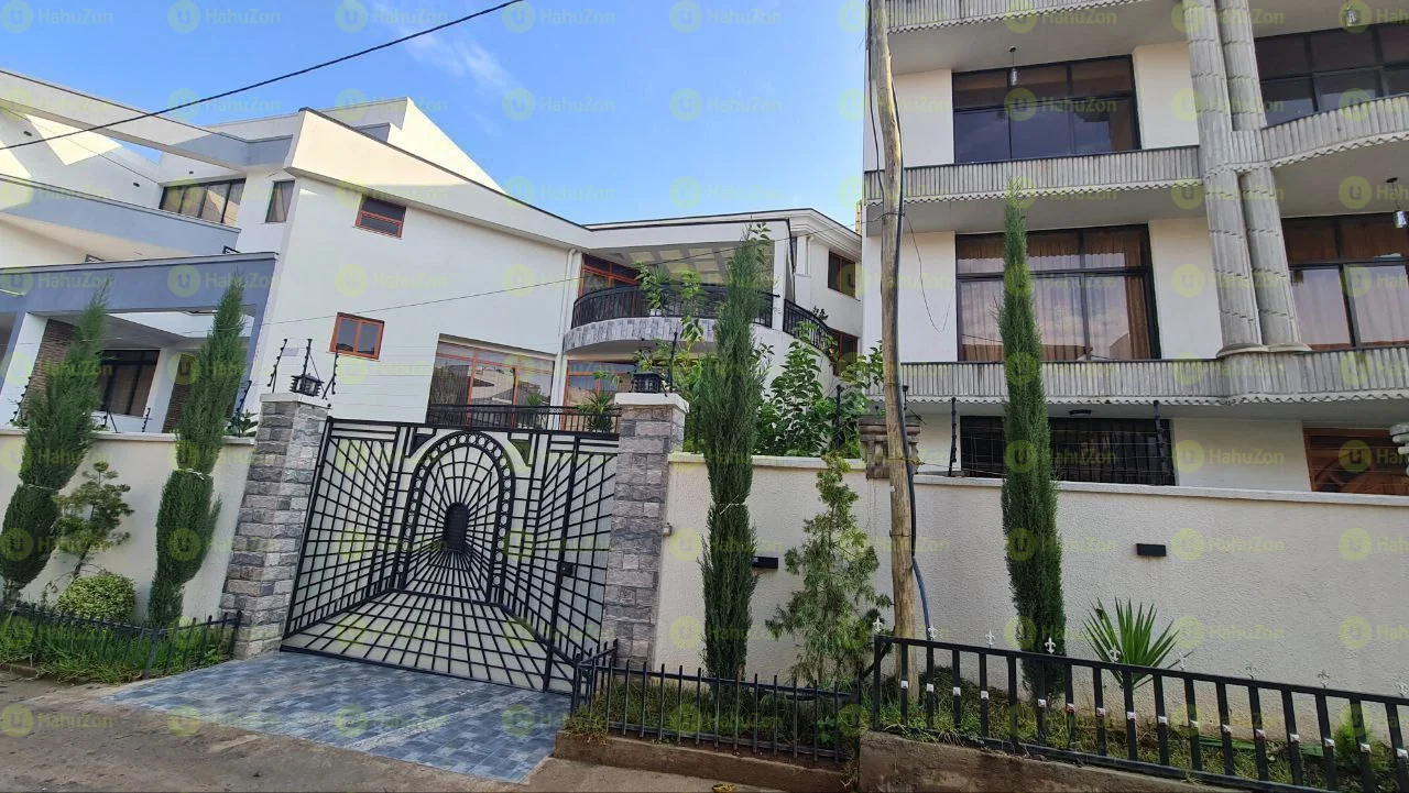 250 ካሬ የሚሸጥ ቤት በአያት