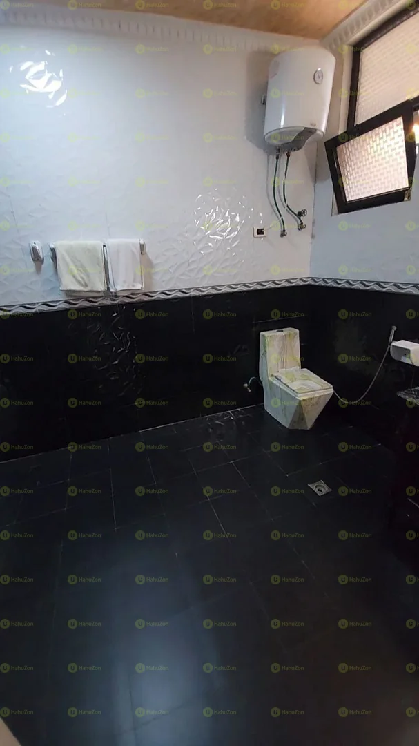 330 ካሬ የሚሸጥ G+2 ቤት በሰሚት