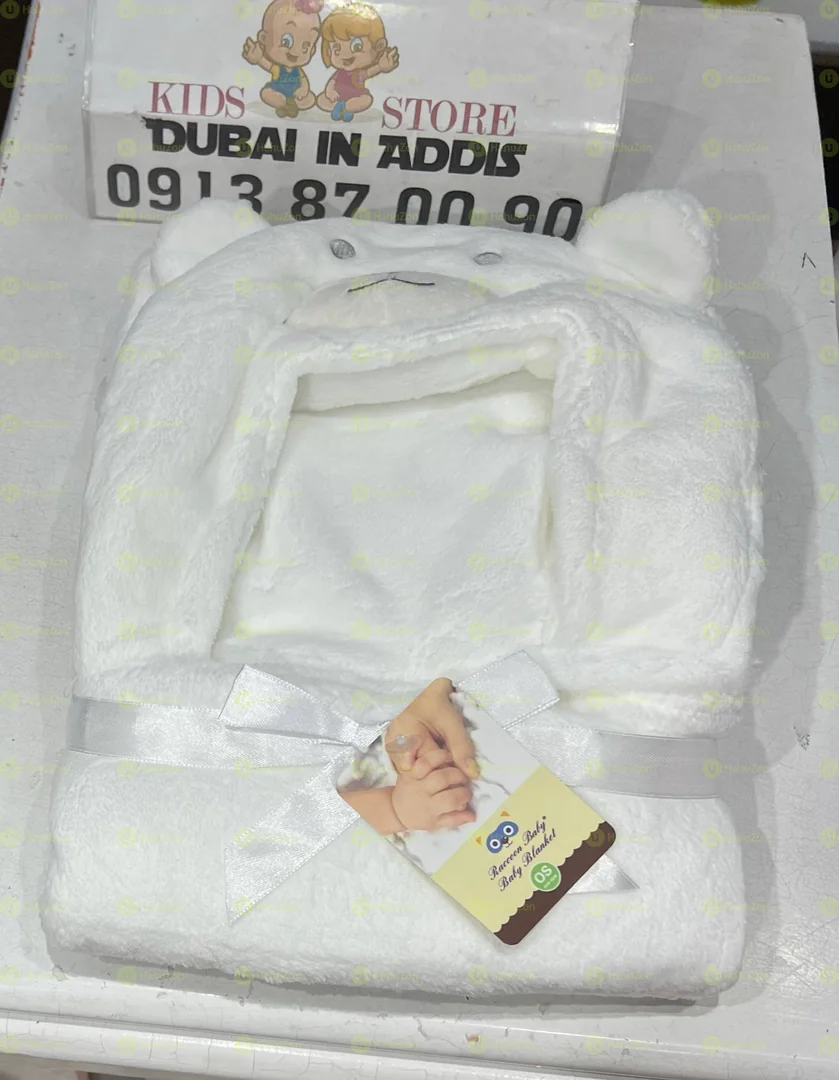 ለስላሳ እና ምቹ ኮፍያ ያለው ማቀፍያ