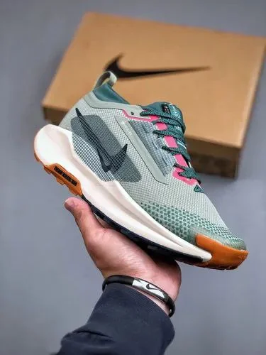 Nike Gor-te Men's Shoes