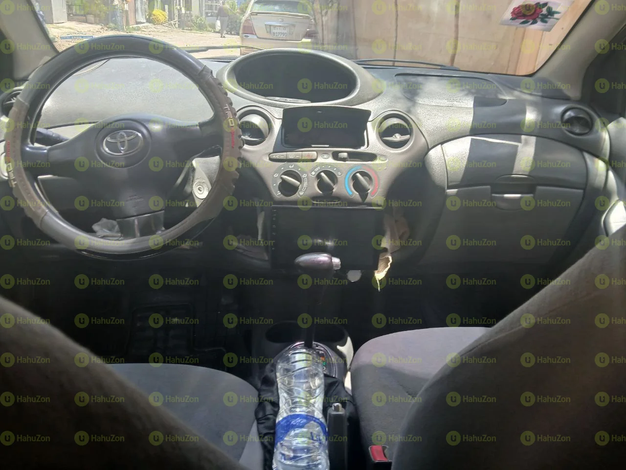 2002 Model-Toyota Vitz