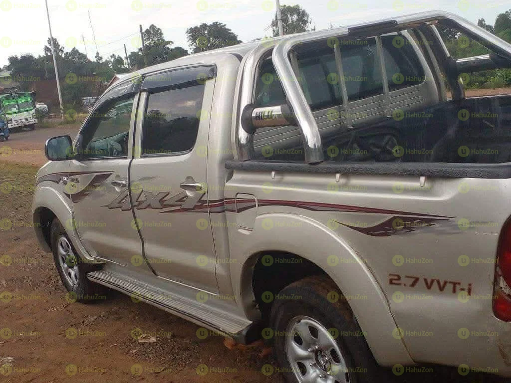 2011 Model-Toyota Hilux Double cap