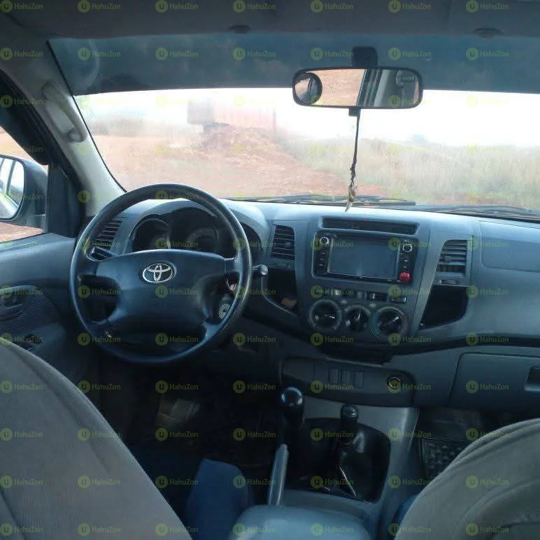2011 Model-Toyota Hilux Double cap