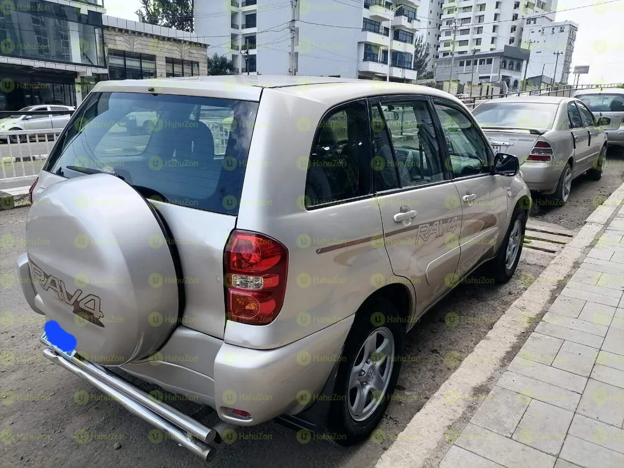2004 Model-Toyota Rav4