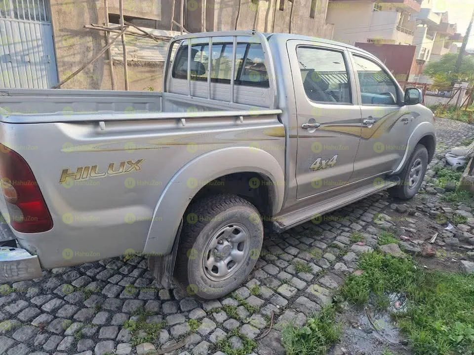 2010 Model-Toyota Hilux Double Cab