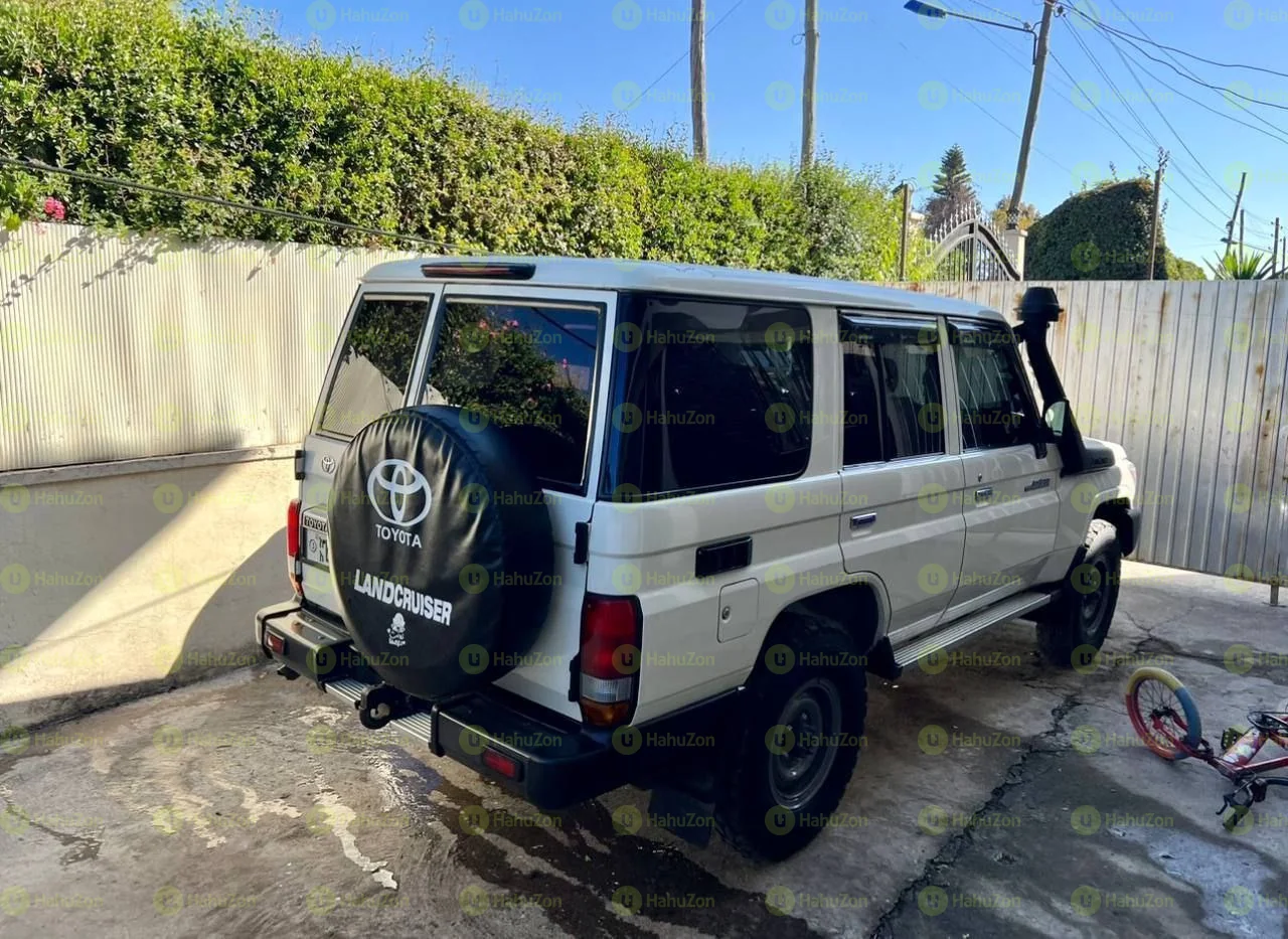 2020 Model-Toyota Landcruiser Mark 2