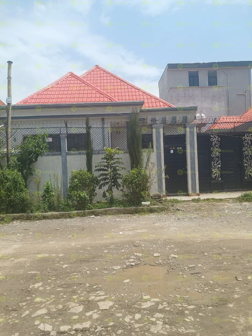 200 ካሬ የሚሸጥ ቪላ ቤት በአያት