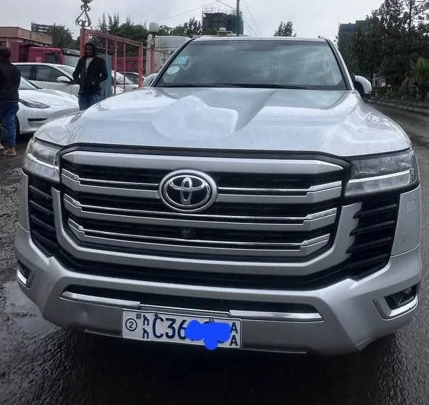 2023 Model-Toyota Land Cruiser V6 VX.R