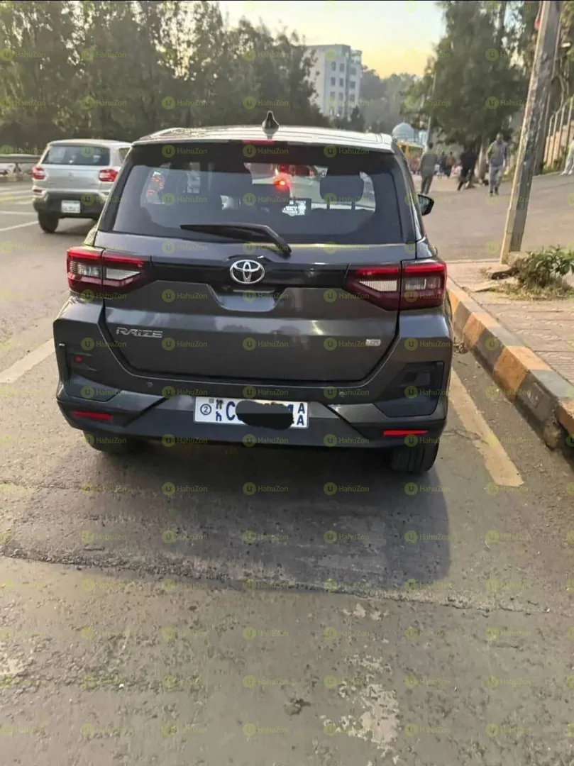 2022 Model-Toyota Raize