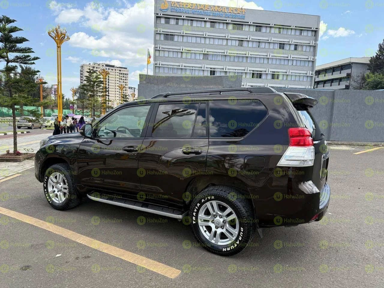 2012 Model-Toyota Land Cruiser Prado