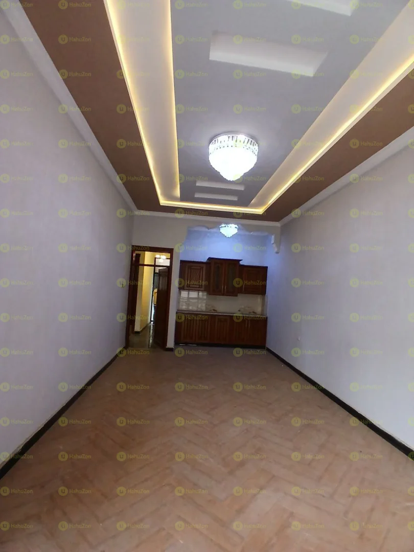 165 ካሬ የሚሸጥ ቤት በሰሚት