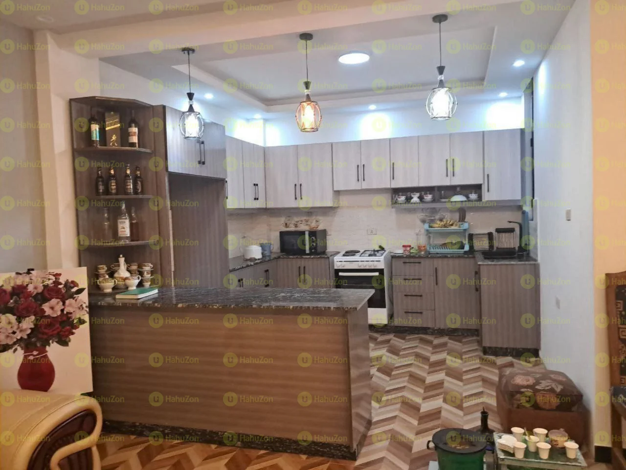 90 ካሬ የሚሸጥ ዘመናዊ G+4 ቤት በዲያስፒራ አካባቢ