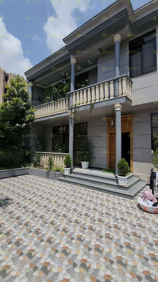 330 ካሬ የሚሸጥ G+1+ ቴራስ ቤት በሰሚት