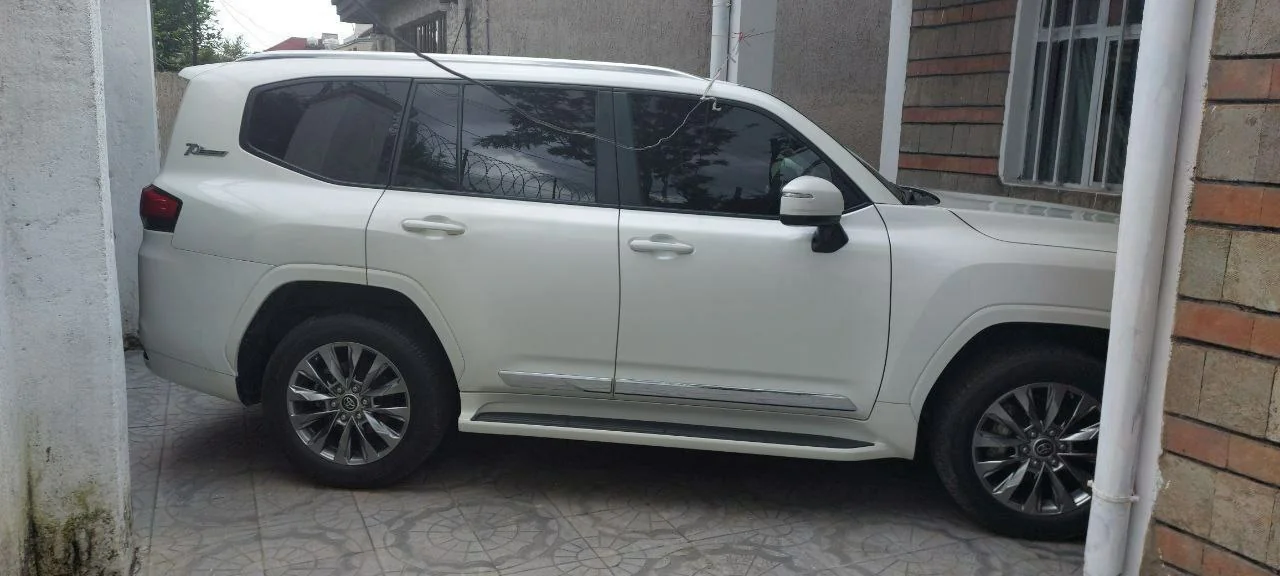 2022 Model-Toyota Land Cruiser V6 VX.R