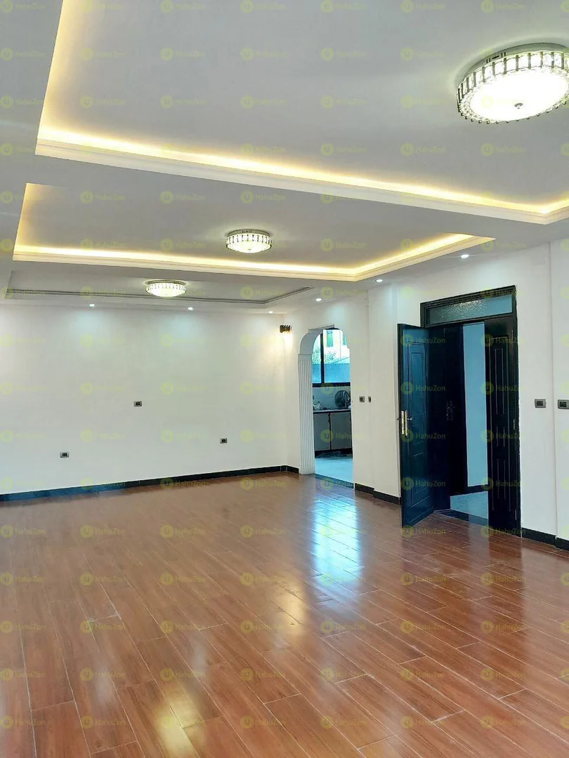 250 ካሬ የሚሸጥ ዘመናዊ G+2 መኖርያ ቤት በአያት