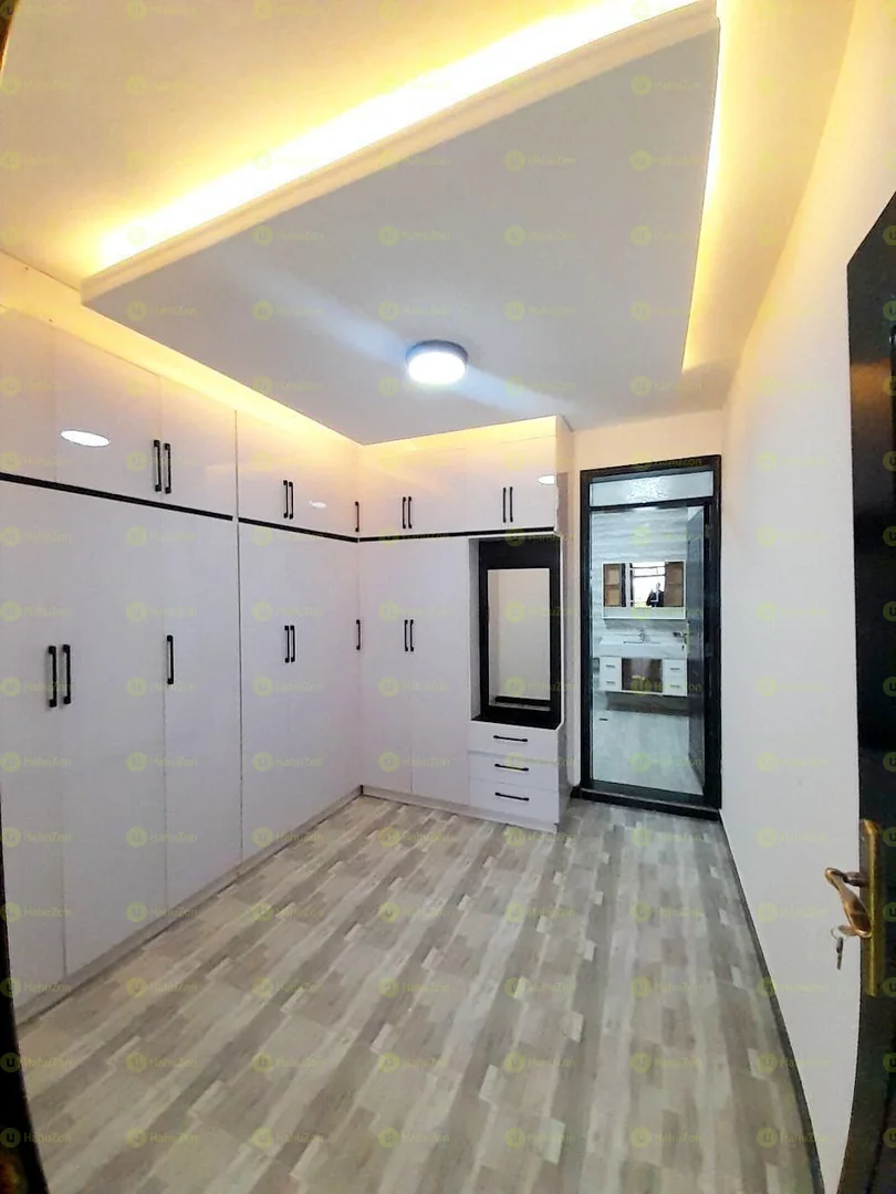 250 ካሬ የሚሸጥ ዘመናዊ G+2 መኖርያ ቤት በአያት