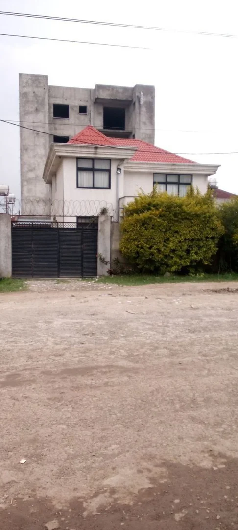 360 ካሬ የሚሸጥ ቤት በአያት