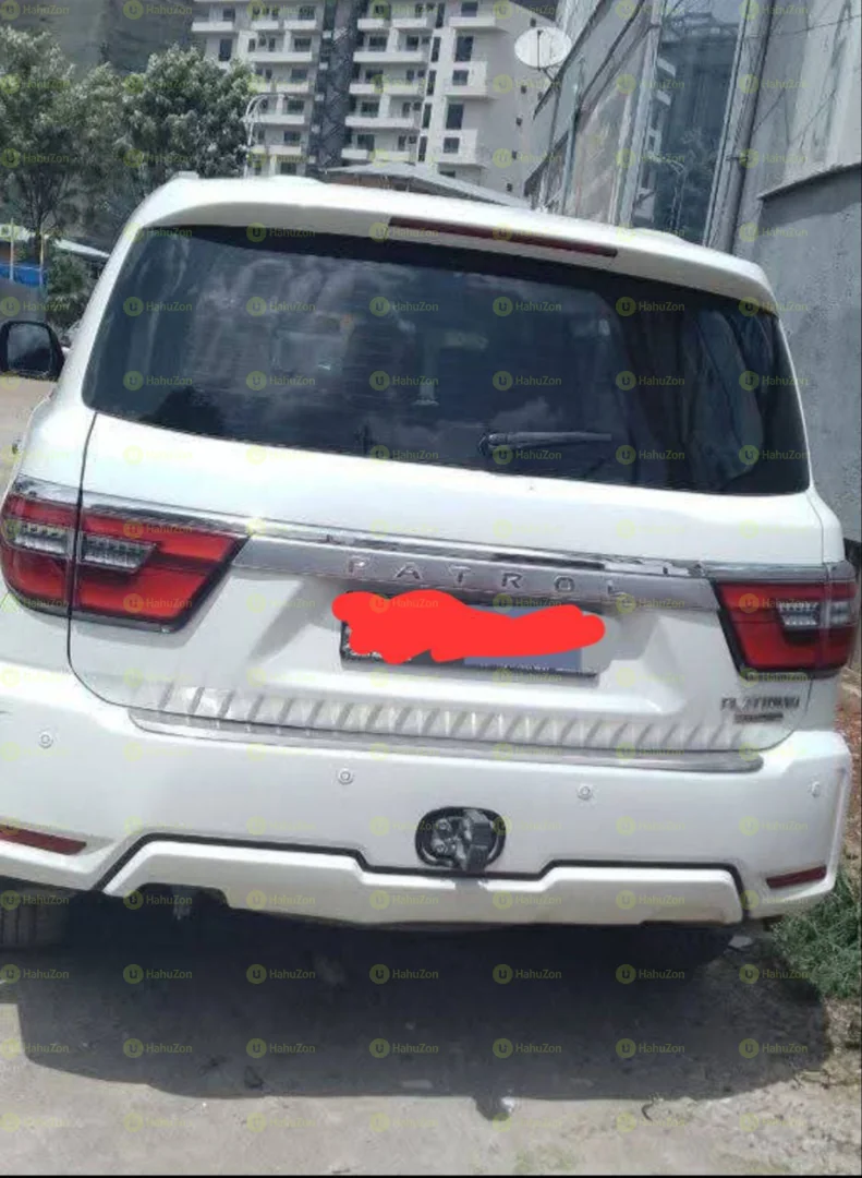 2018 Model-Nissan Patrol Platinum