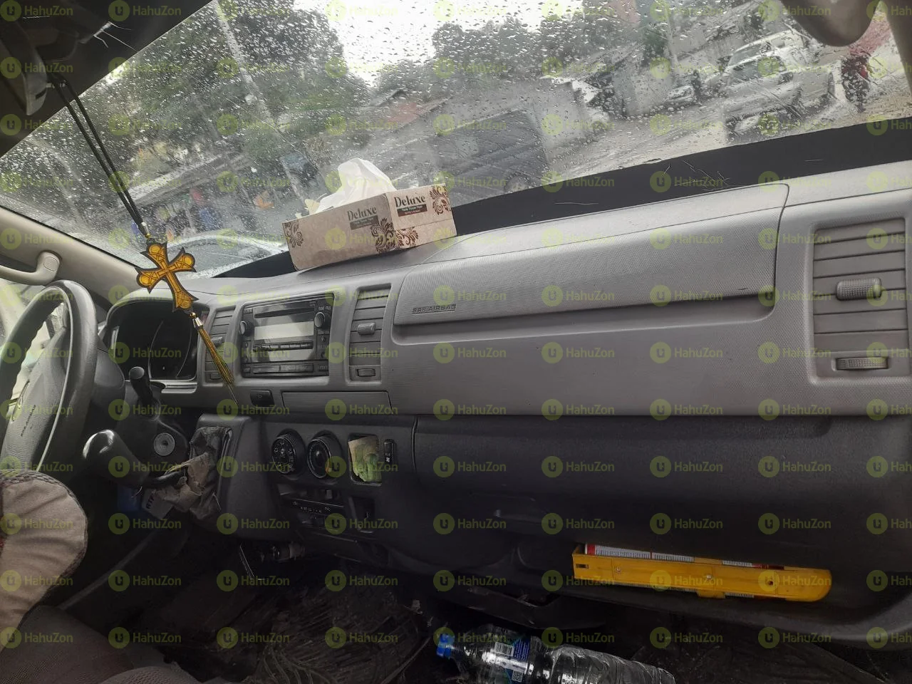 2013 Model-Toyota Hiace Abadula