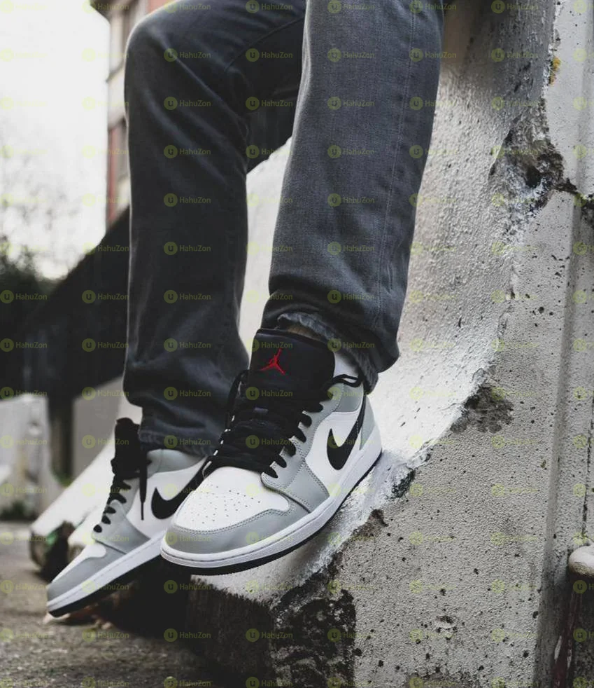 Jordan 1 Low Light Smoked Men's Shoes