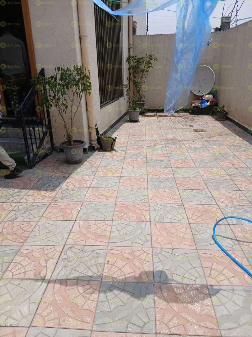 150 ካሬ የሚሸጥ ቤት በአያት