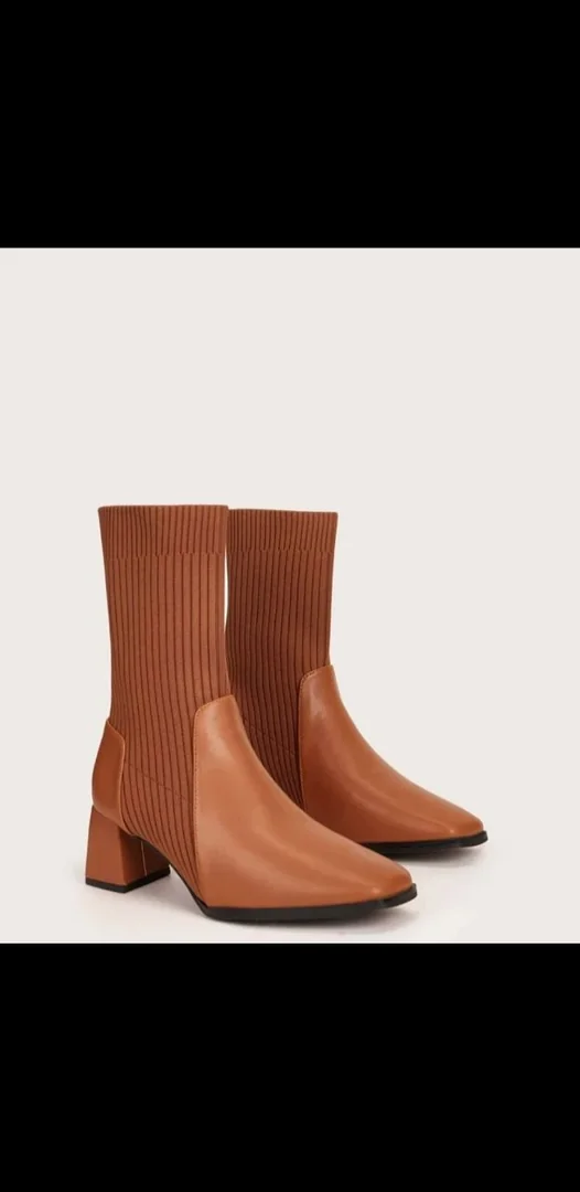 Cuccoo Minimalist Panel Detail Sock Boots