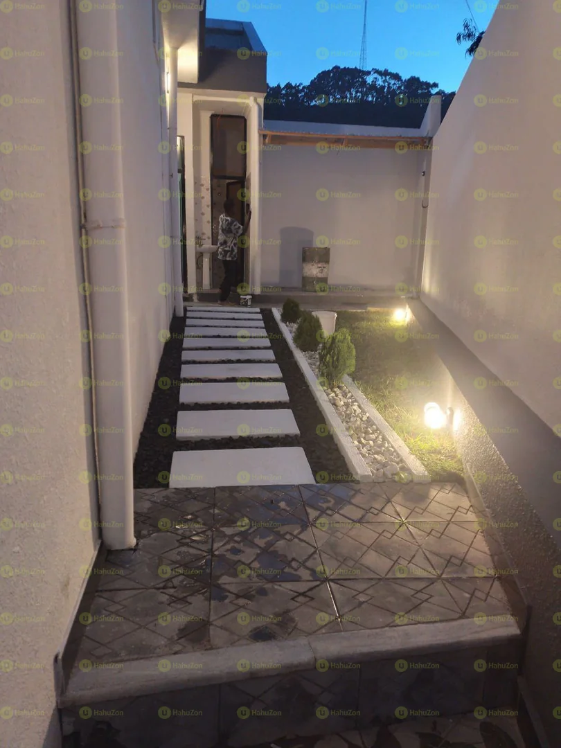 150 ካሬ የሚሸጥ ዘመናዊ ቪላ ቤት በአያት