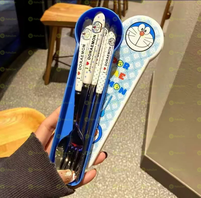 በተለያየ አማራጭ የልጆች መመገቢያ ሹካና ማንኪያ